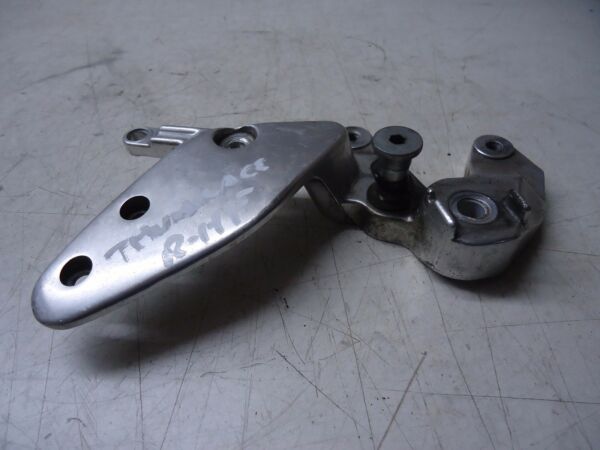 Yamaha YZF1000R Thunderace Front Footrest Hanger 