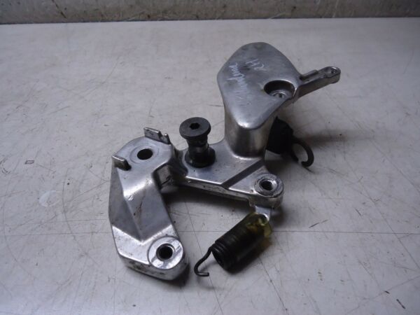 Yamaha YZF1000R Thunderace Front Footrest Hanger 