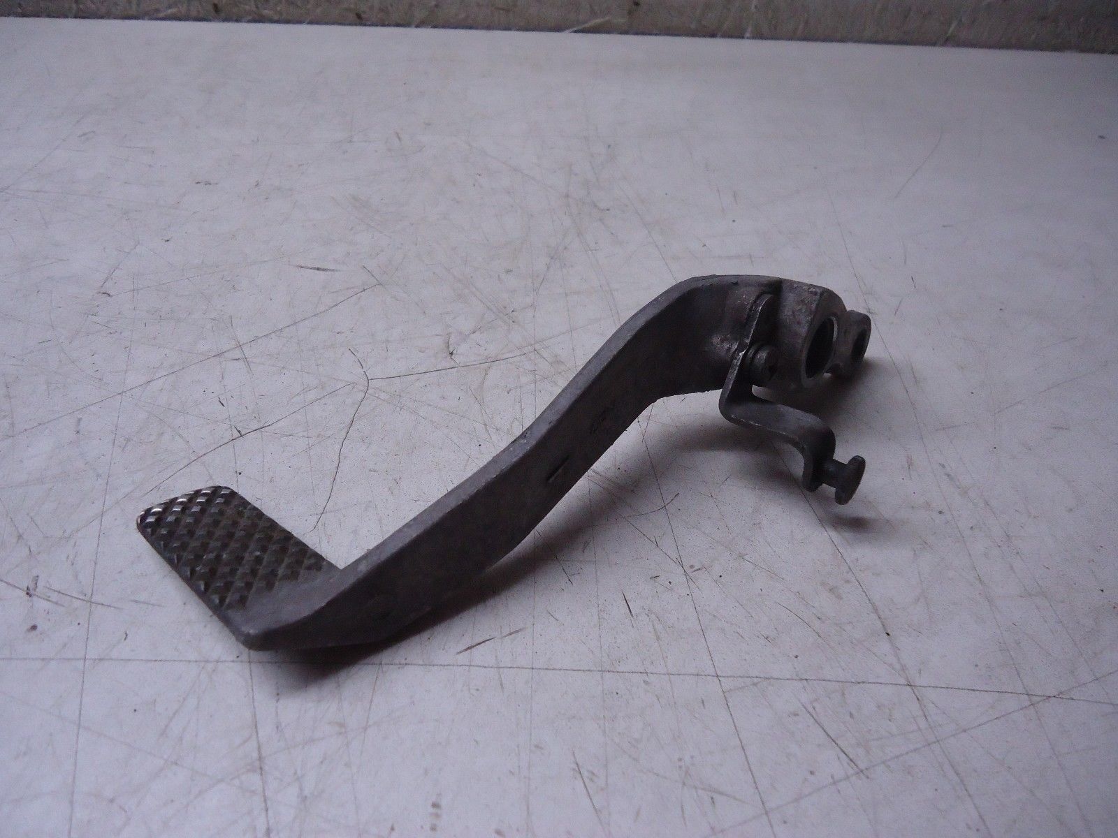 Yamaha YZF1000R Thunderace Rear Brake Pedal 
