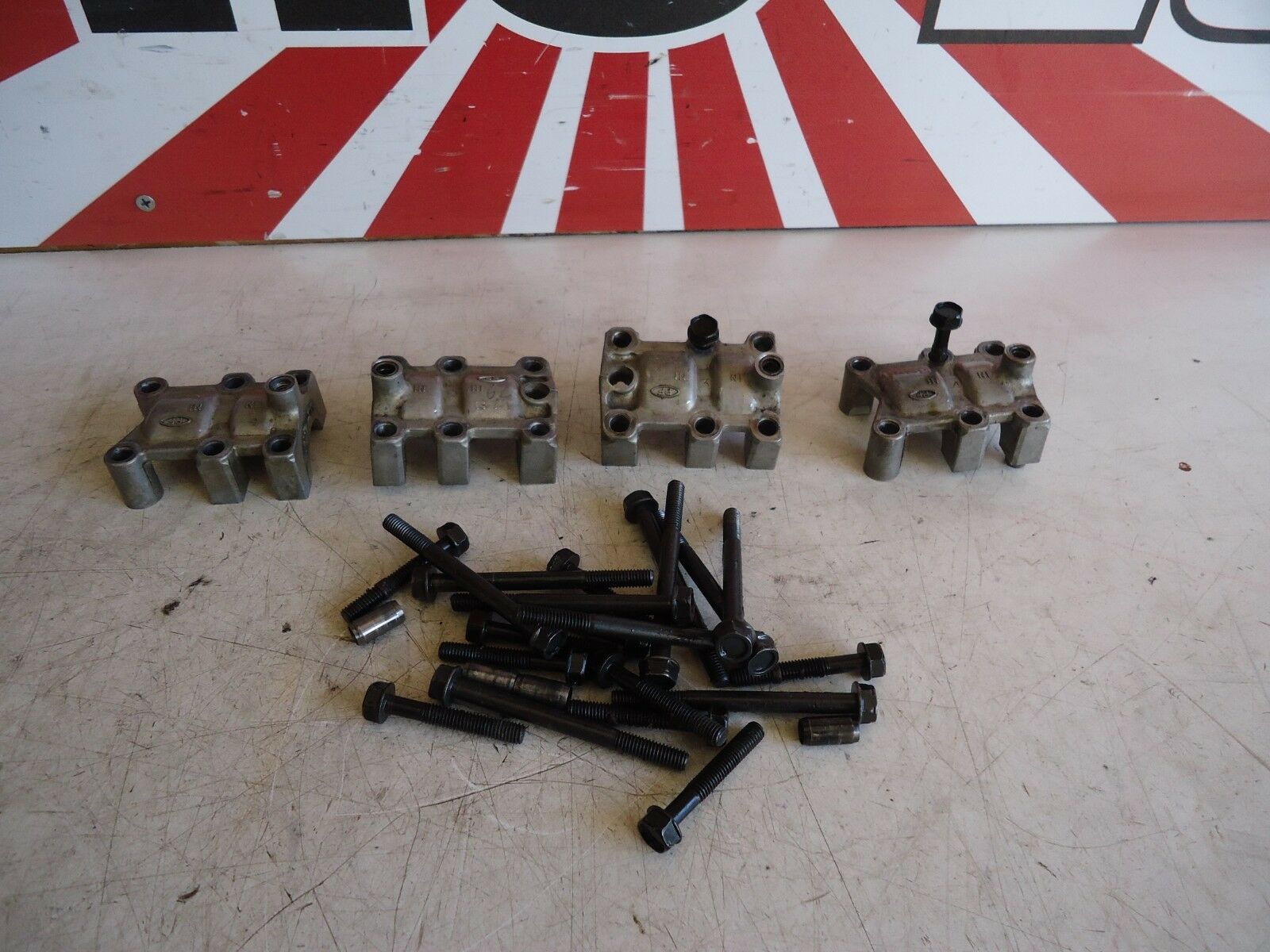 Yamaha YZF1000R Thunderace Engine Camshaft Clamps 
