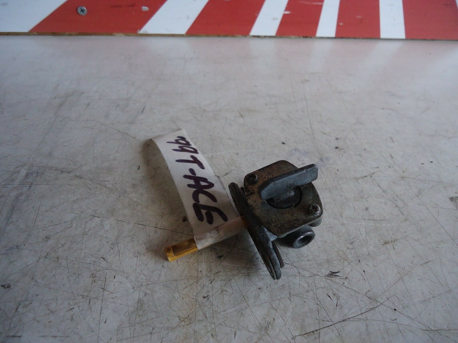 Yamaha YZF1000R Thunderace Fuel Petrol Tap