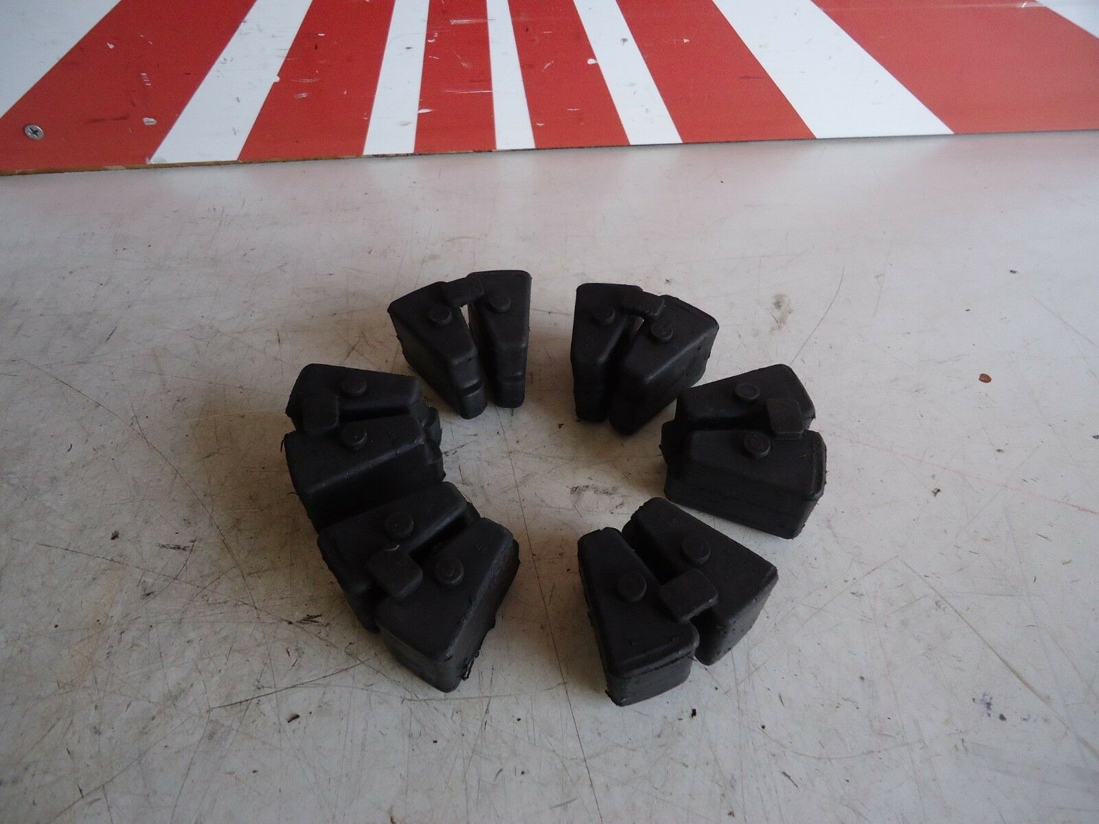 Yamaha YZF1000R Thunderace Rear Wheel Cush Drive Rubbers