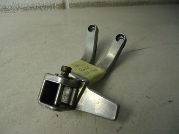 Suzuki RF900R Rear Footrest Hanger 