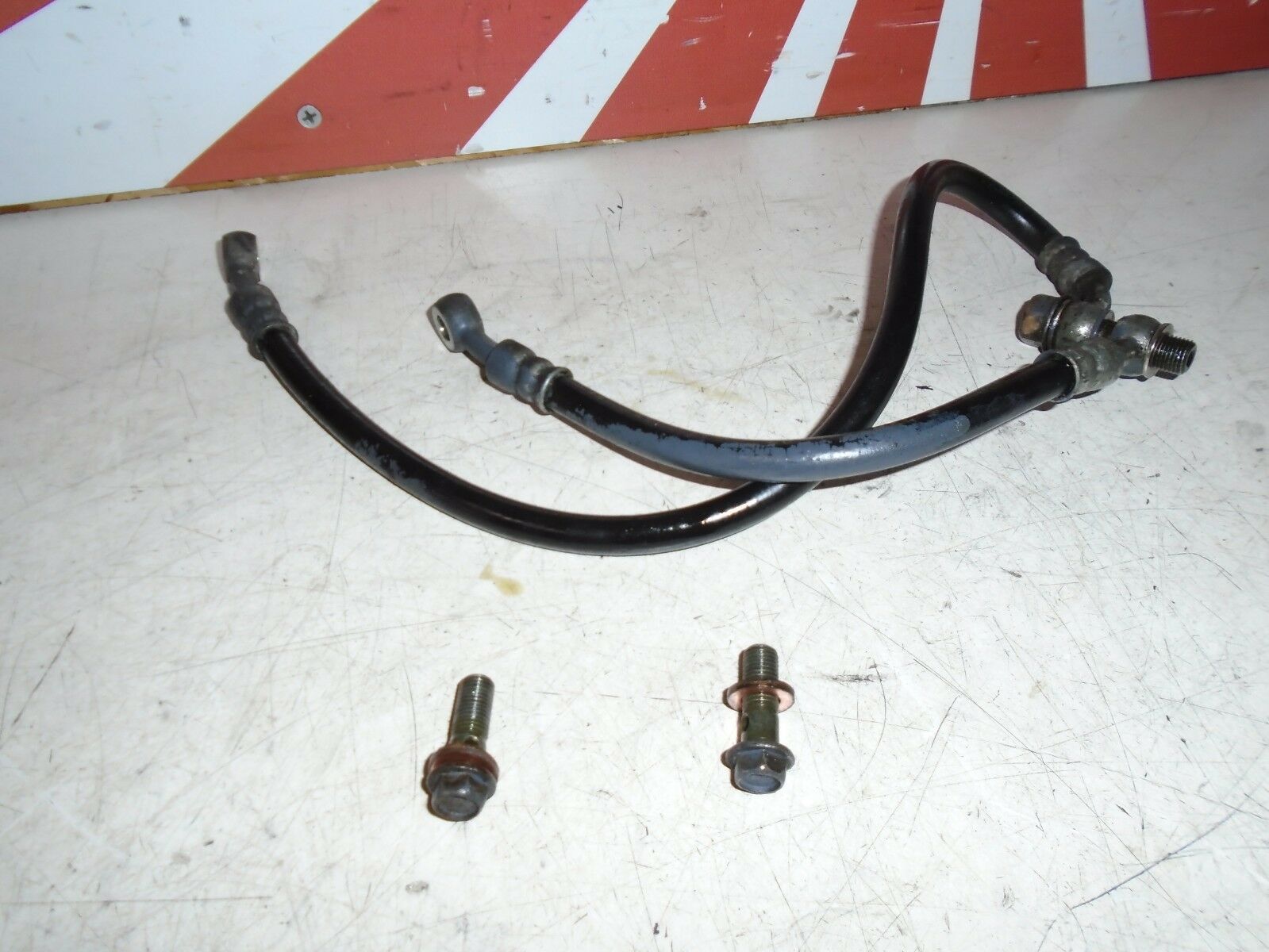Suzuki RF600R Engine Oil Feed Hose Lines