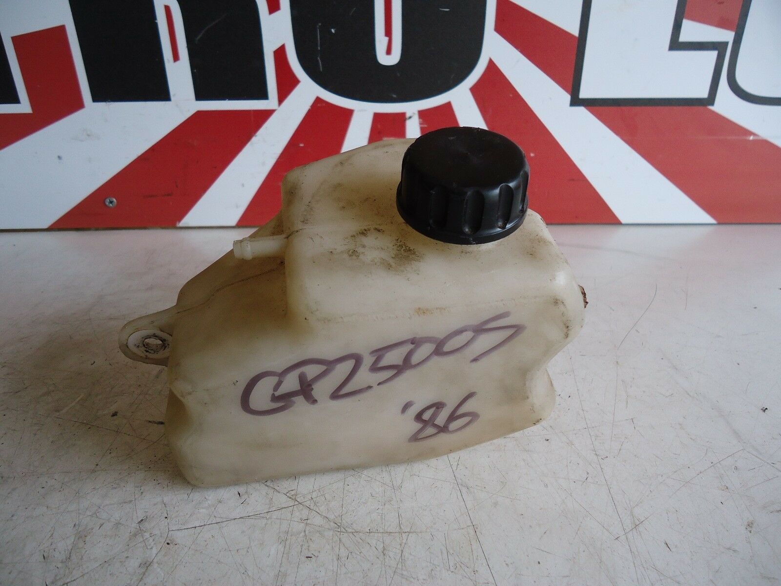 Kawasaki GPZ500s Water Bottle Expansion Tank