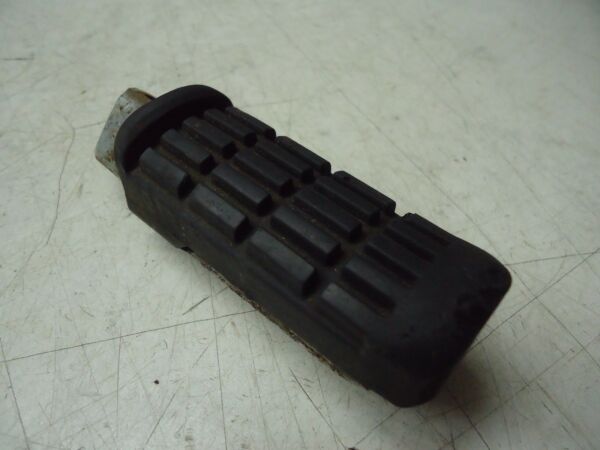 Honda VF750F Rear Footrest