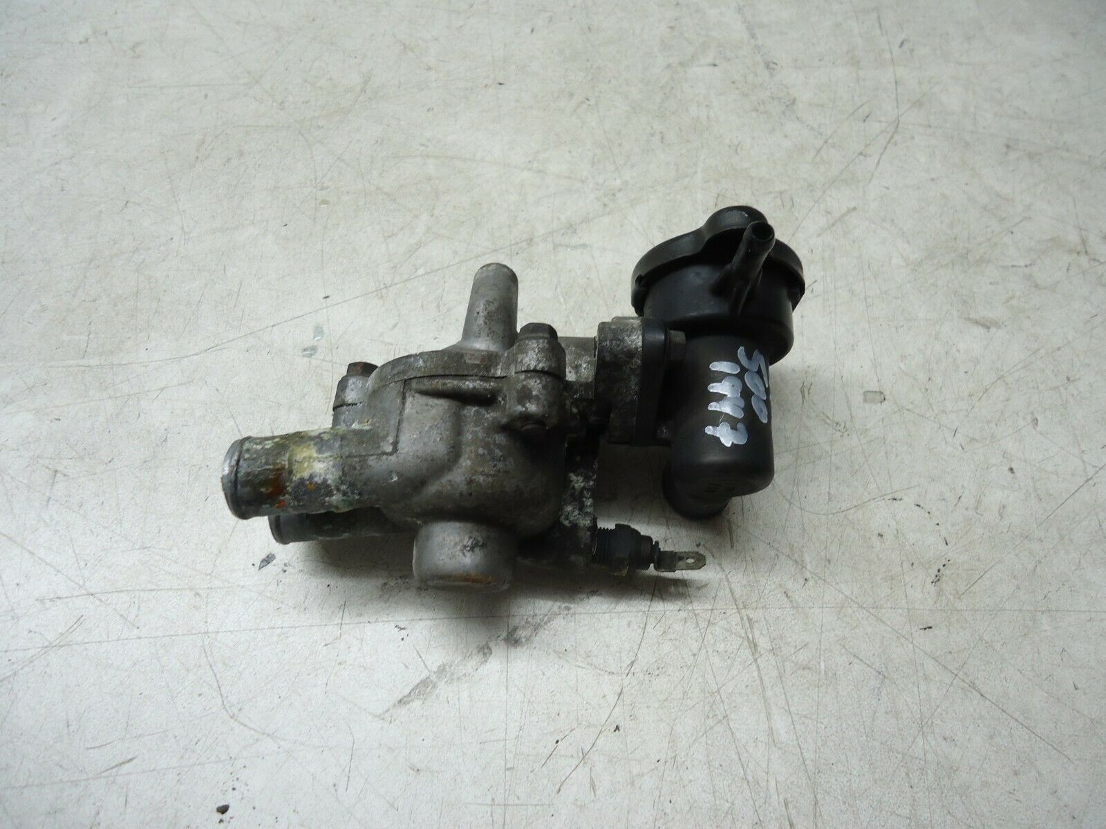Kawasaki GPZ500s Thermostat Housing 