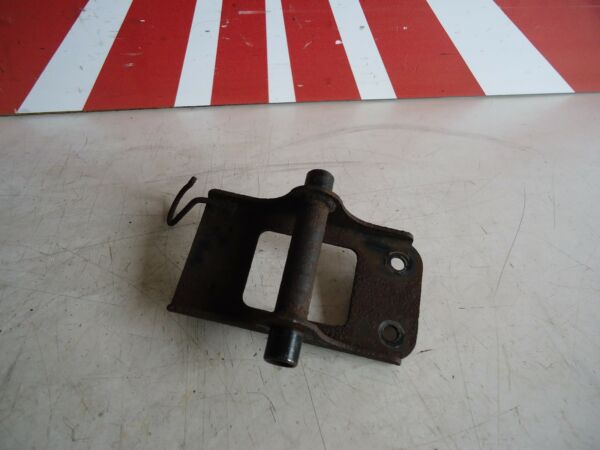 KAWASAKI GPZ500S TANK MOUNT BRACKET 