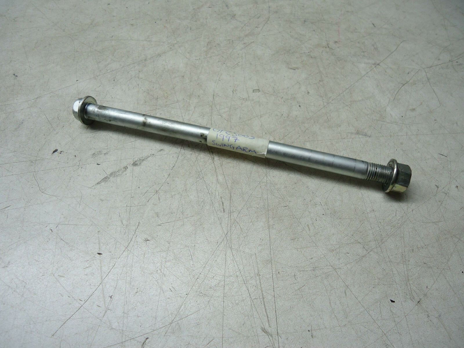 Kawasaki GPZ500s Swingarm Spindle Axle