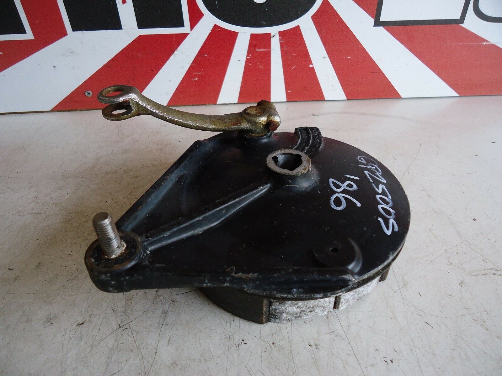 Kawasaki GPZ500s Rear Brake Drum Plate & Shoes