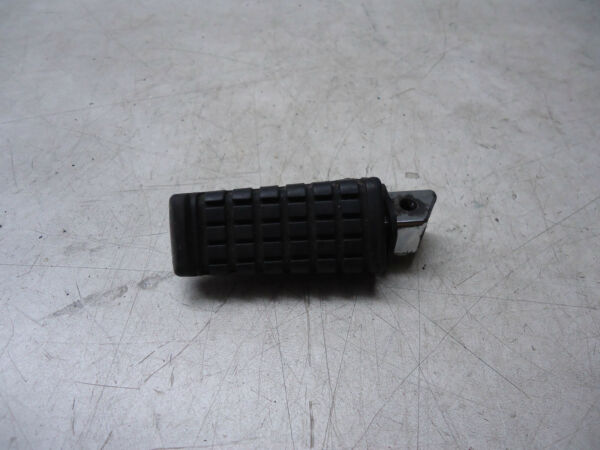 Kawasaki GPZ500s Rear Footrest
