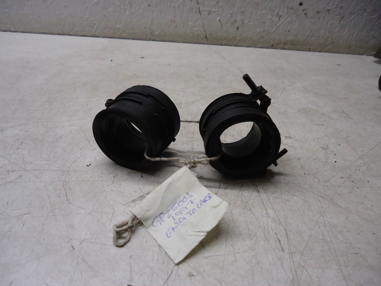 Kawasaki GPZ500s Carb to Engine Inlet Rubbers GPZ500 Carburettor
