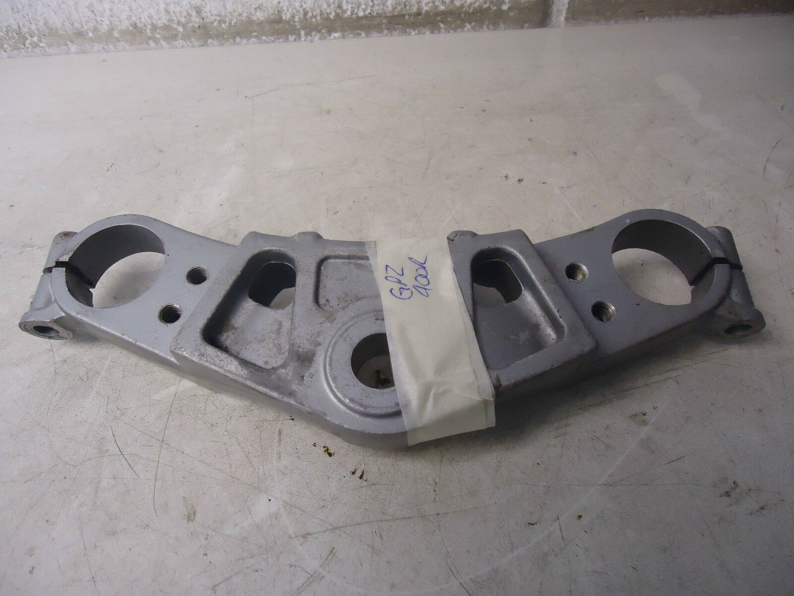 Kawasaki GPZ400R Top Fork Yoke