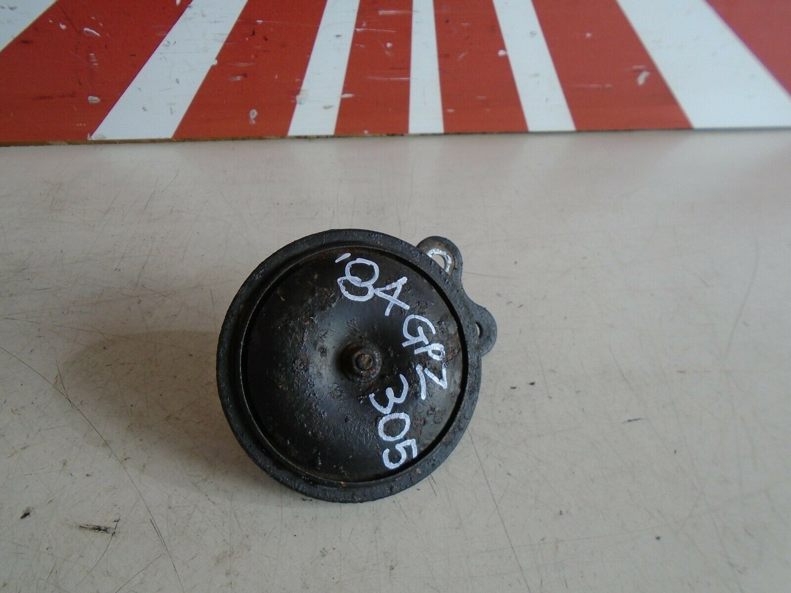 Kawasaki GPZ305 Horn 