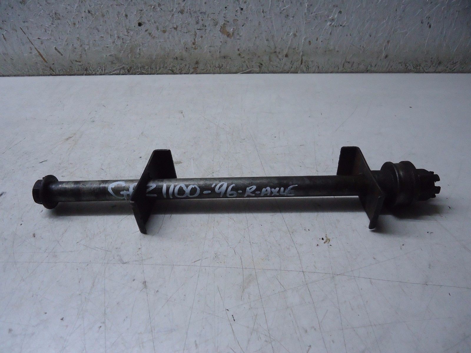 Kawasaki GPZ1100 Rear Wheel Spindle Axle