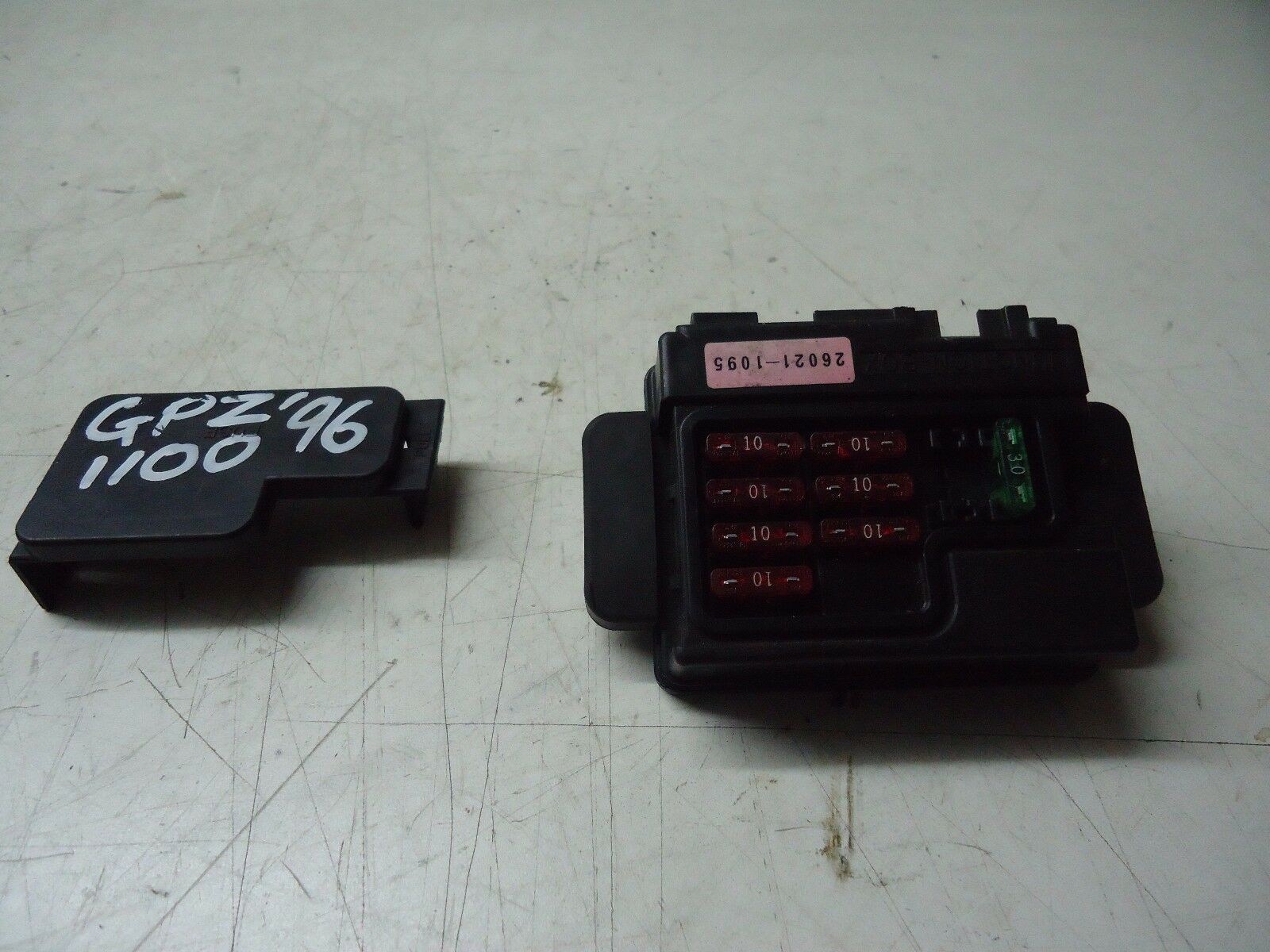 Kawasaki GPZ1100 Fuse Box 