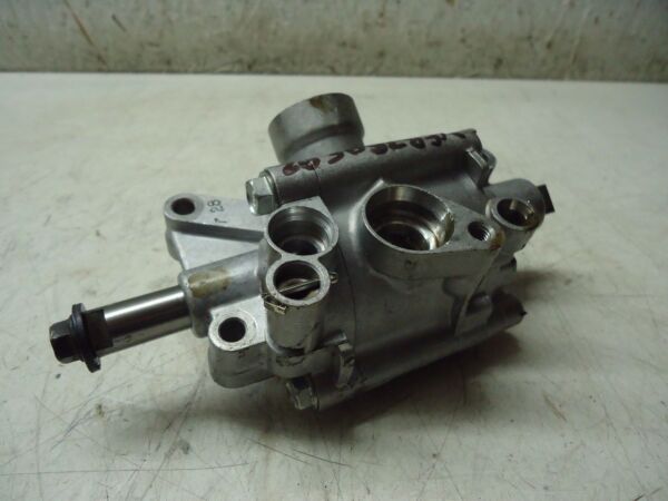 Honda VFR750F Engine Oil Pump