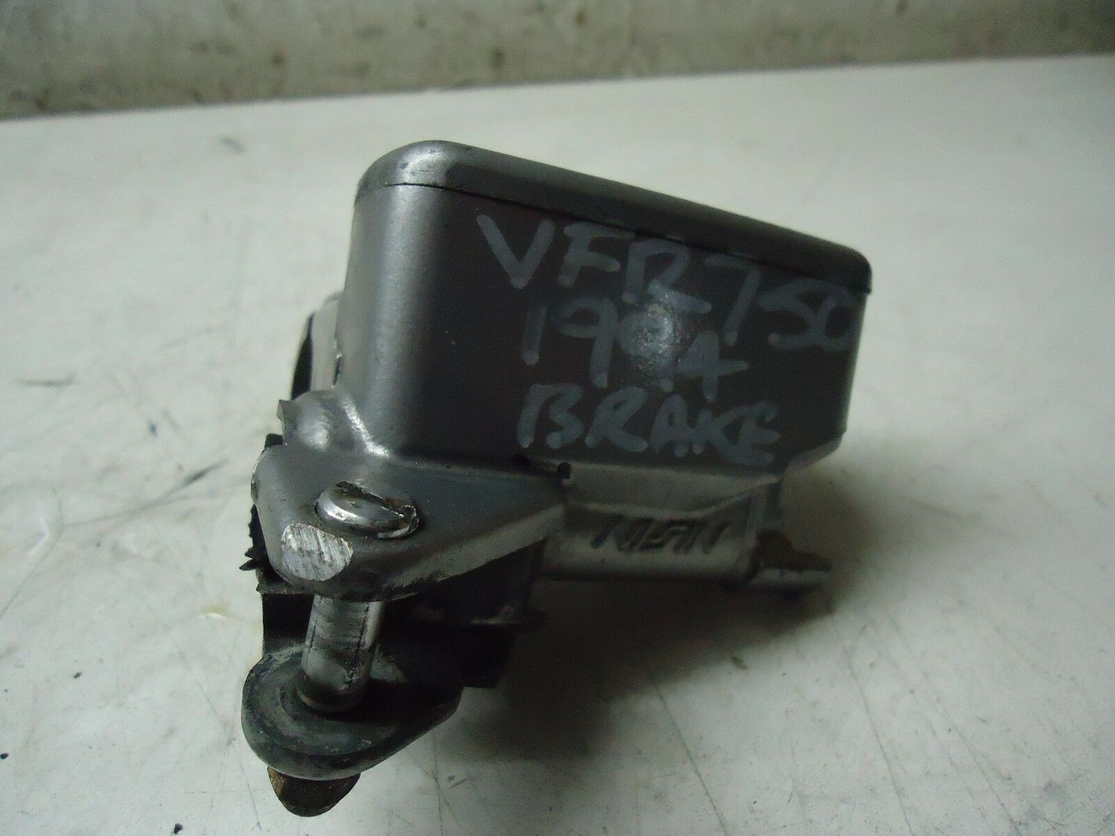 Honda VFR750F Front Brake Master Cylinder 