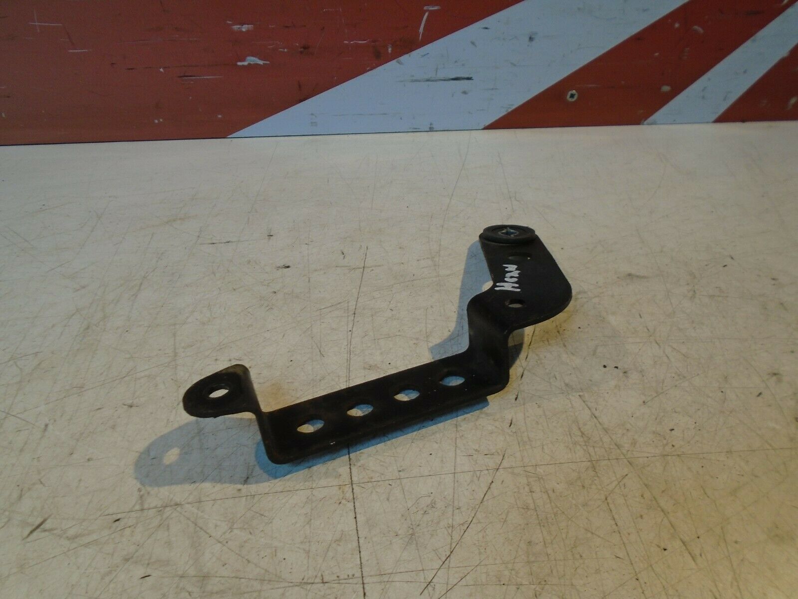Suzuki GSX550ES Horn Mount Bracket 