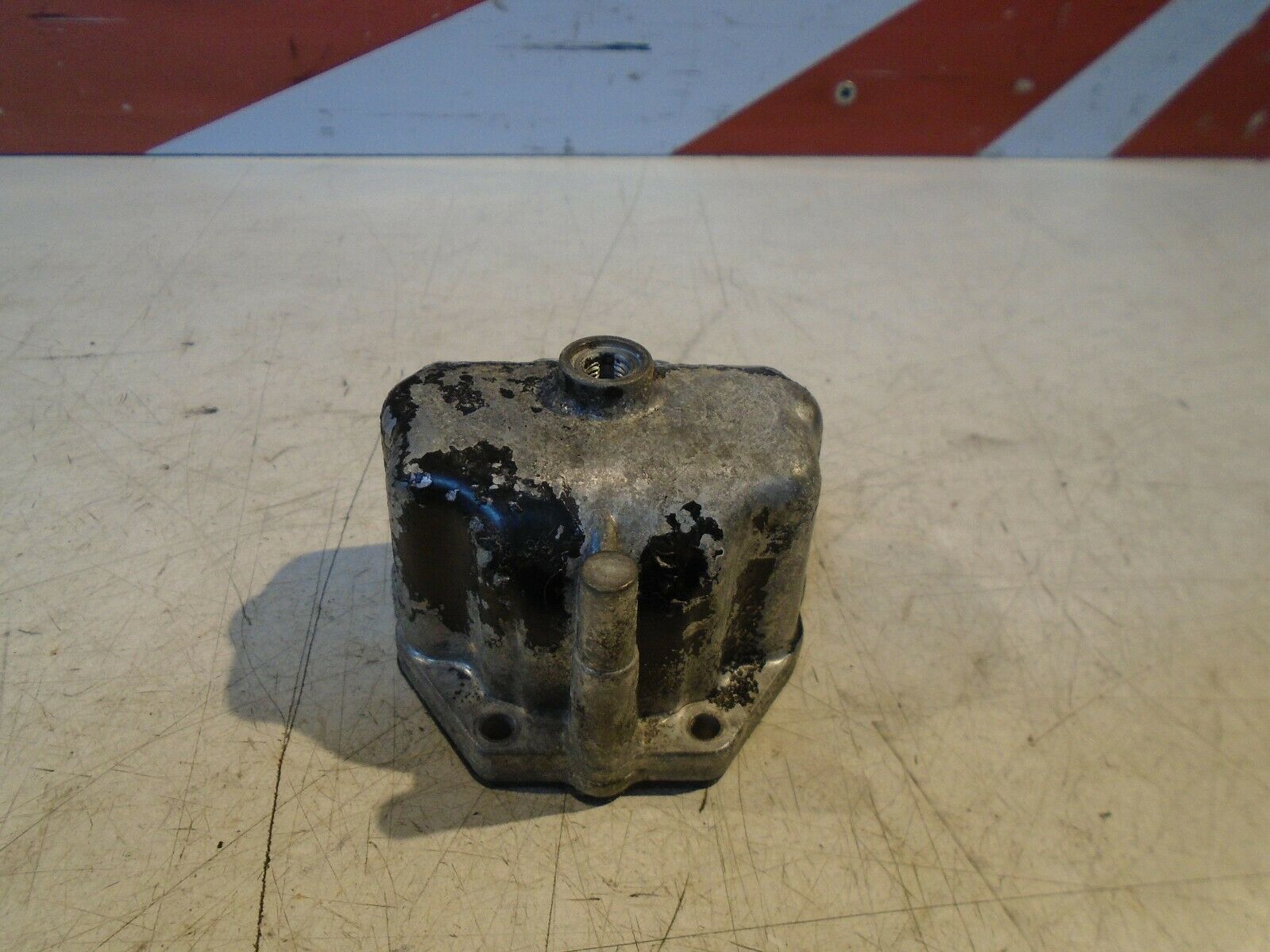 Suzuki GSX550ES Carb Float Bowl GSX550 Carburettor