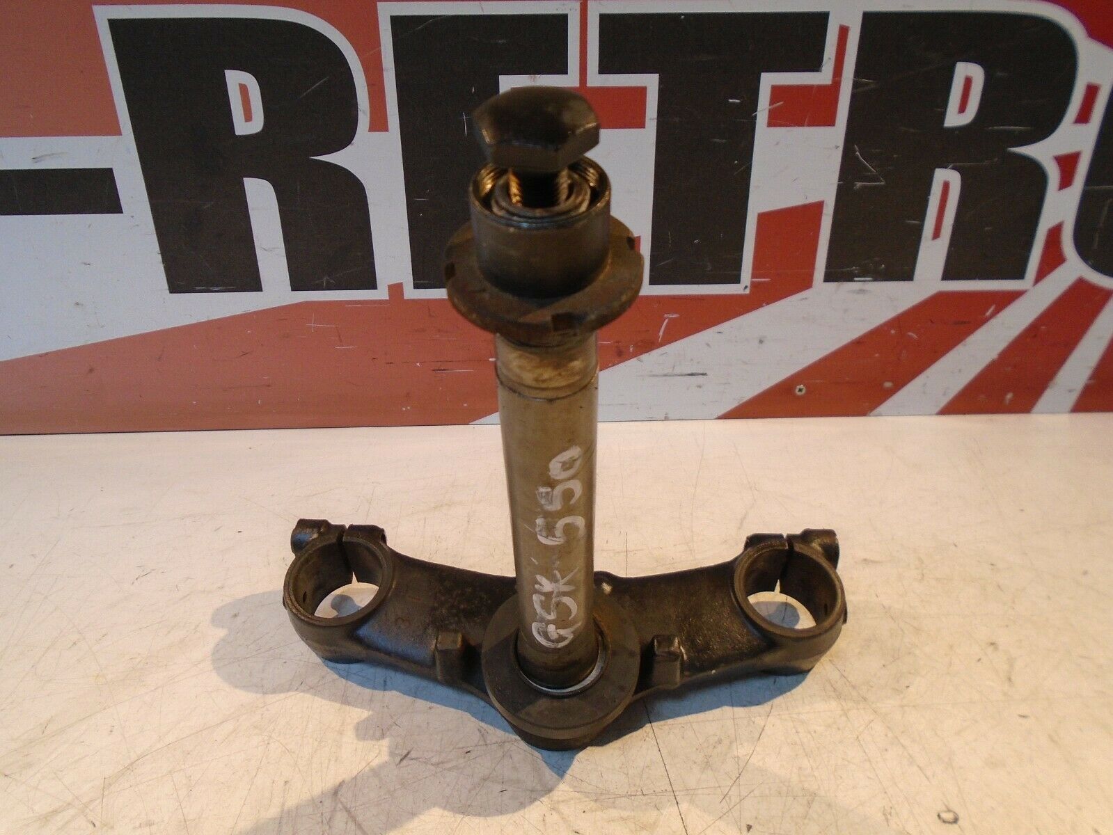 Suzuki GSX550ES Lower Fork Yoke 