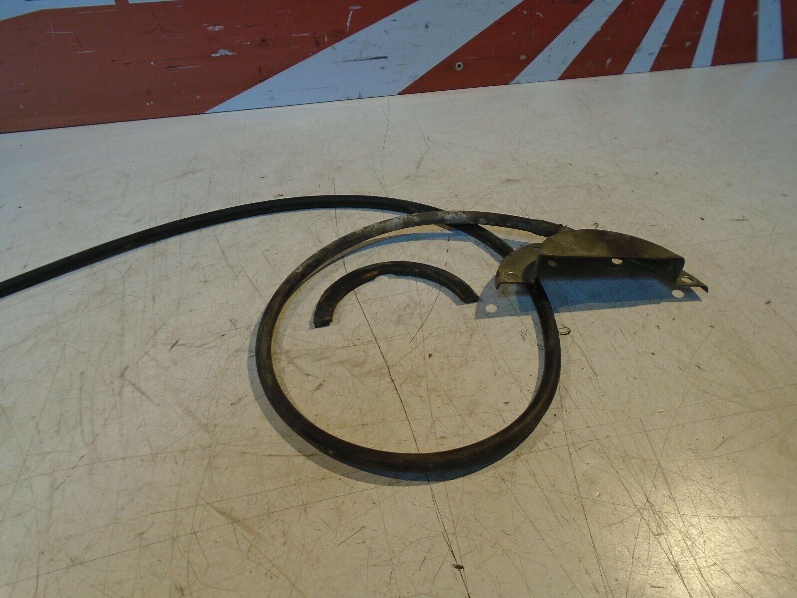 Suzuki GSX550ES Fuel Tank Sender Cover