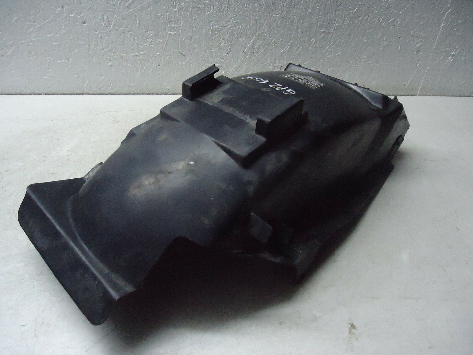 Kawasaki GPZ600R Rear Fender Mudguard