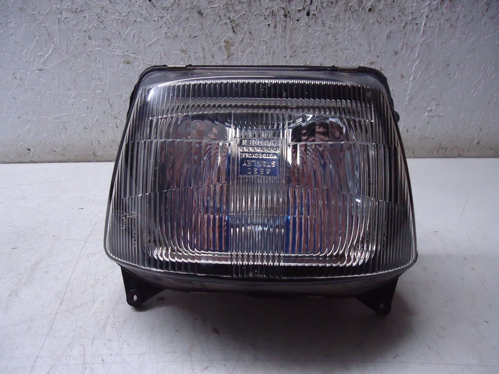 Kawasaki GPZ600R Headlight 1987 GPz600 Headlight