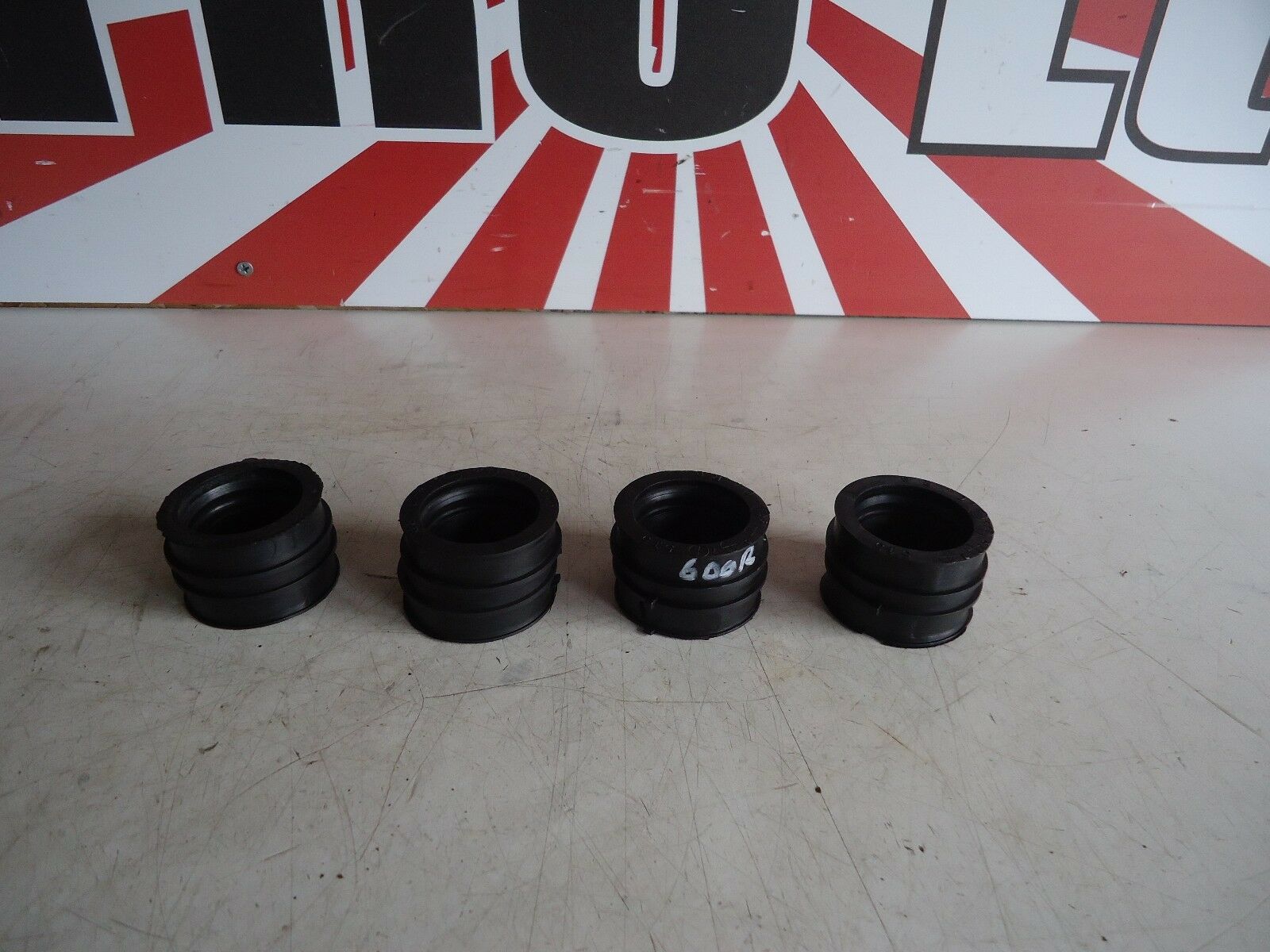Kawasaki GPZ600R Carb To Engine Inlet Rubbers