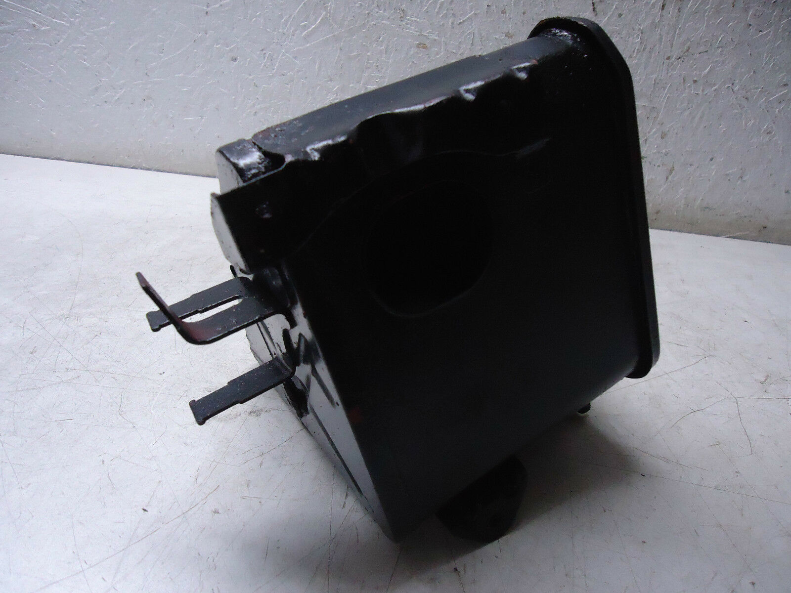 Honda CD185 Benly Airbox 
