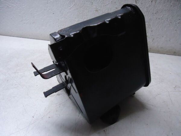 Honda CD185 Benly Airbox 