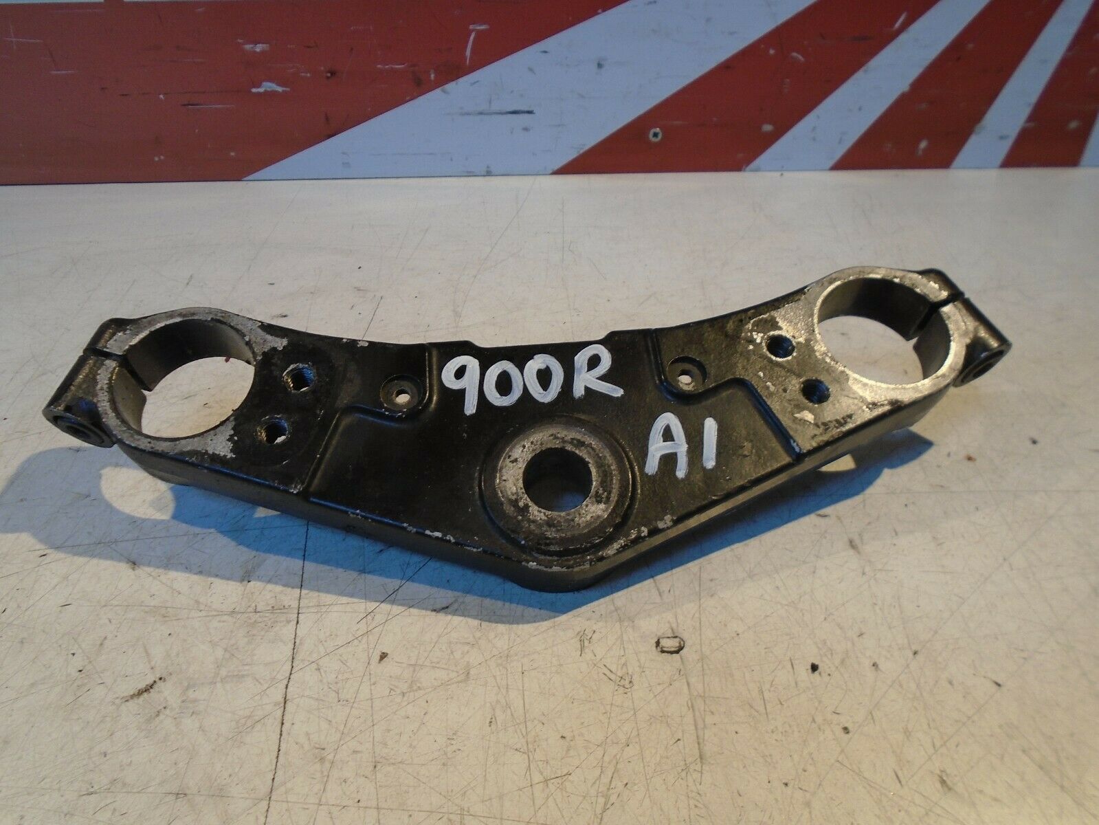 Kawasaki GPZ900R Top Fork Yoke