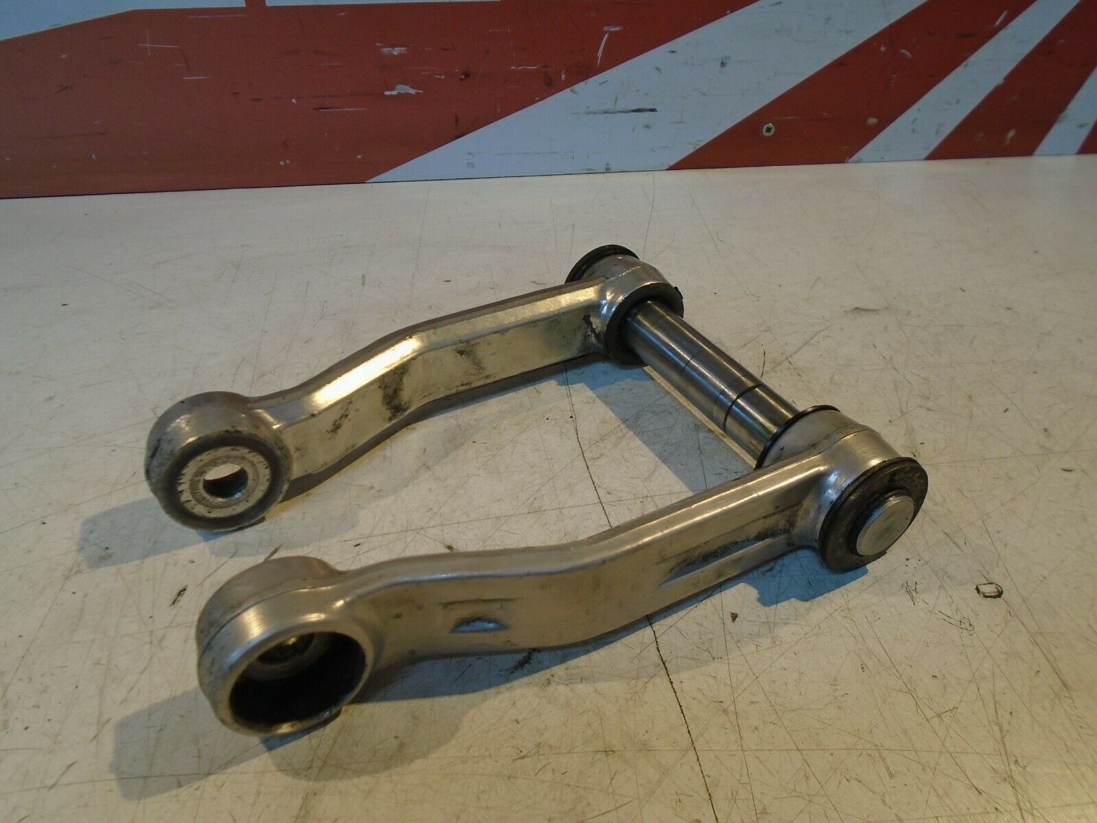 Kawasaki GPZ900R Shock Linkage Arms 