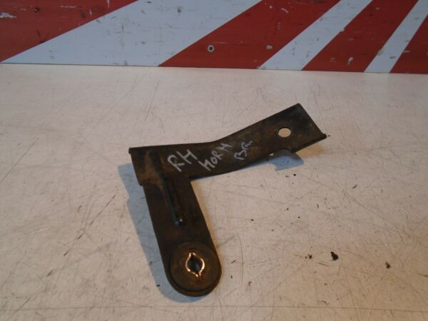 Kawasaki ZZR1100 C1 RH Horn Mount Bracket