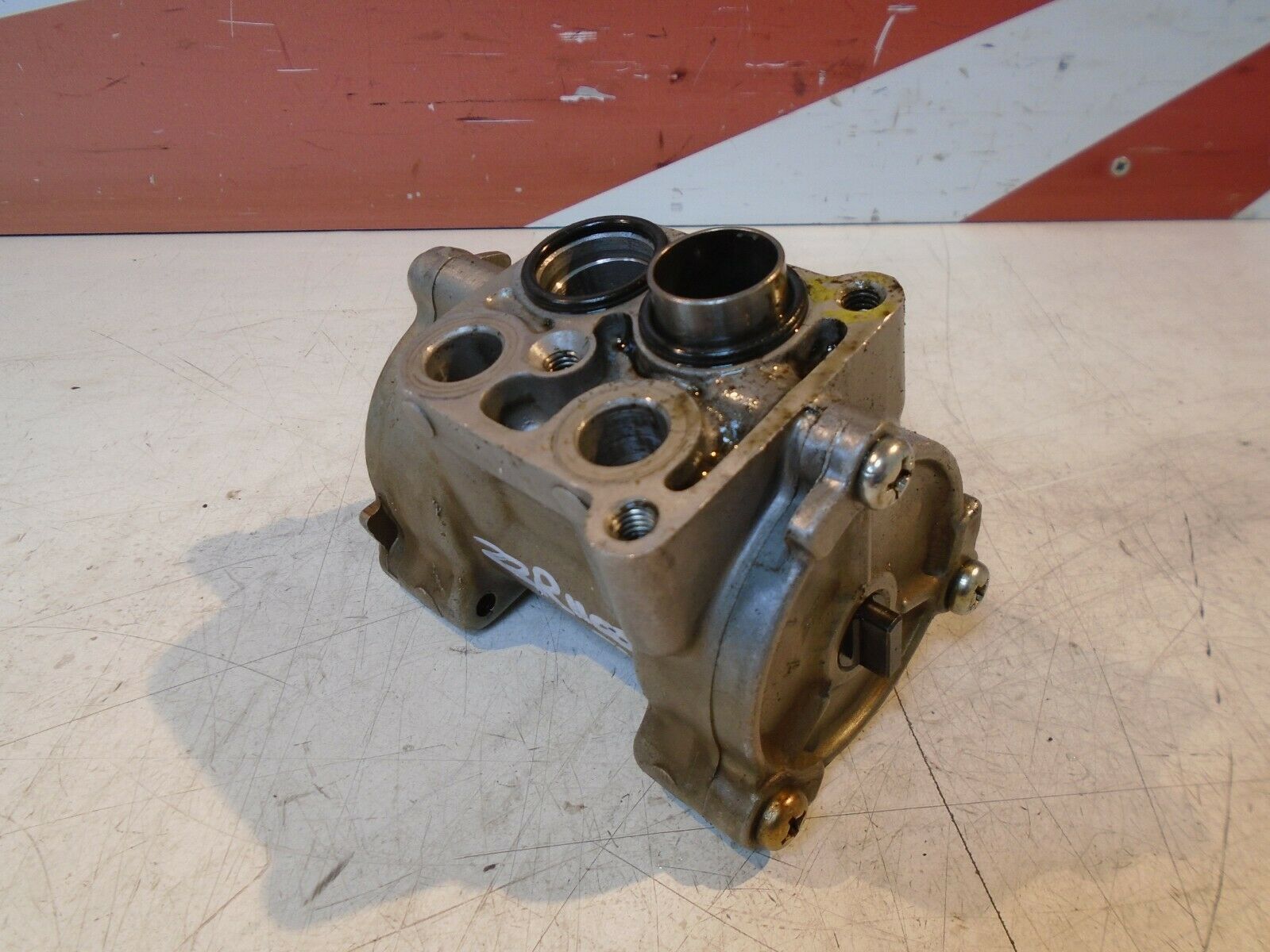Kawasaki ZZR1100 Engine Oil Pump