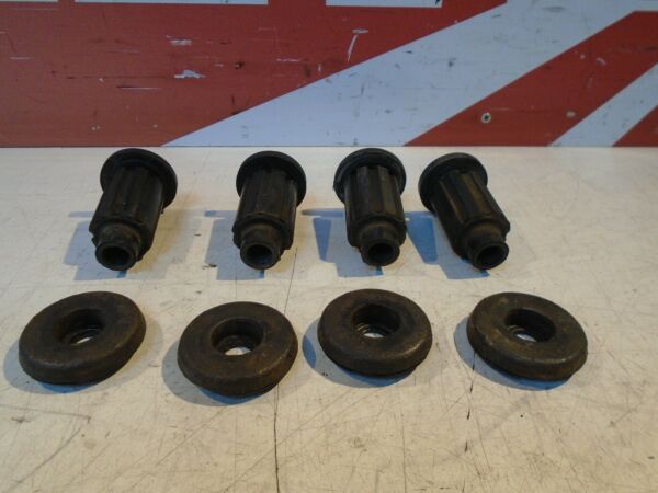 Kawasaki ZZR1100 Engine Mount Bushes 