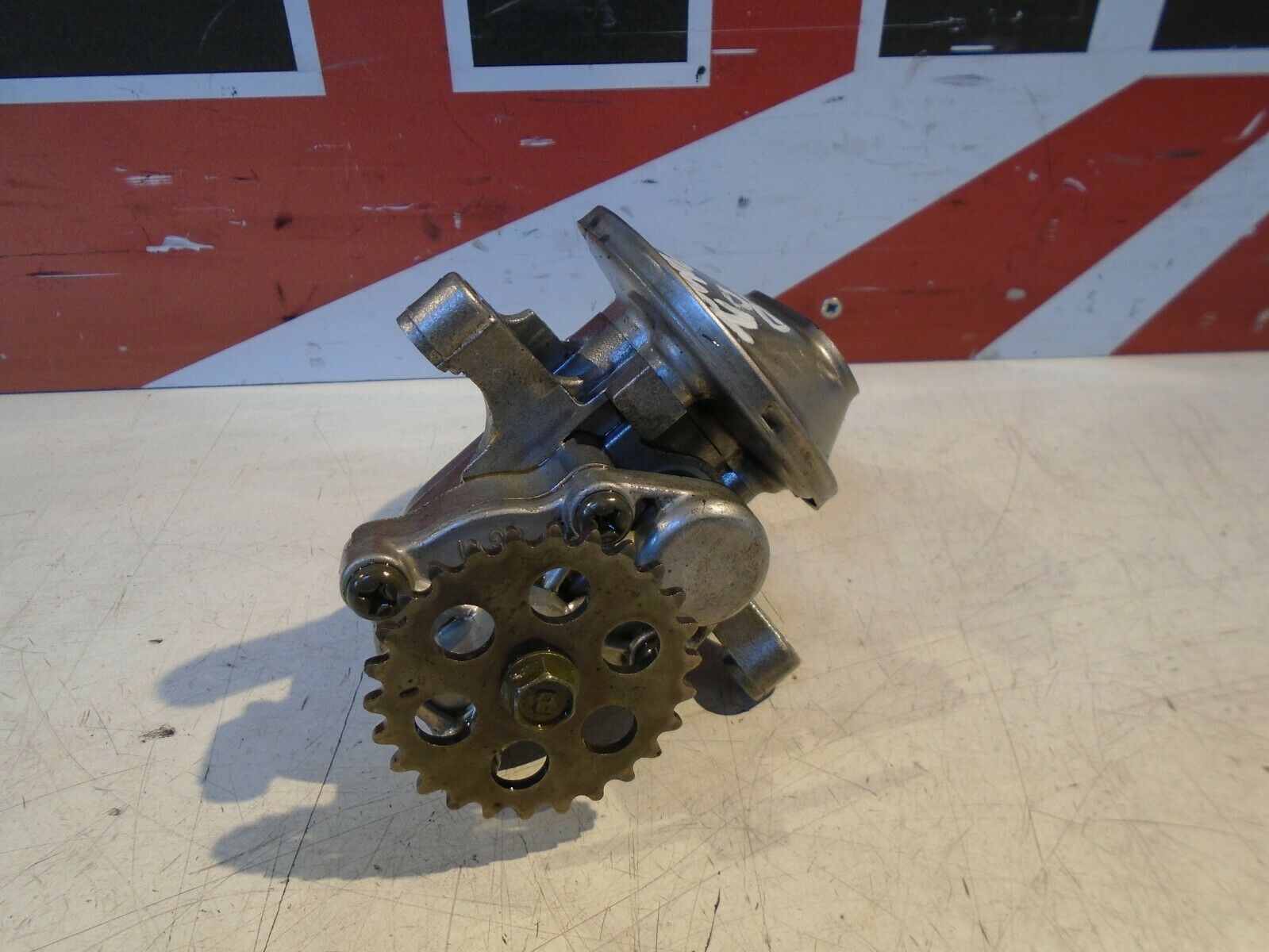 Yamaha XJ900 Diversion Oil Pump XJ Oil Pump