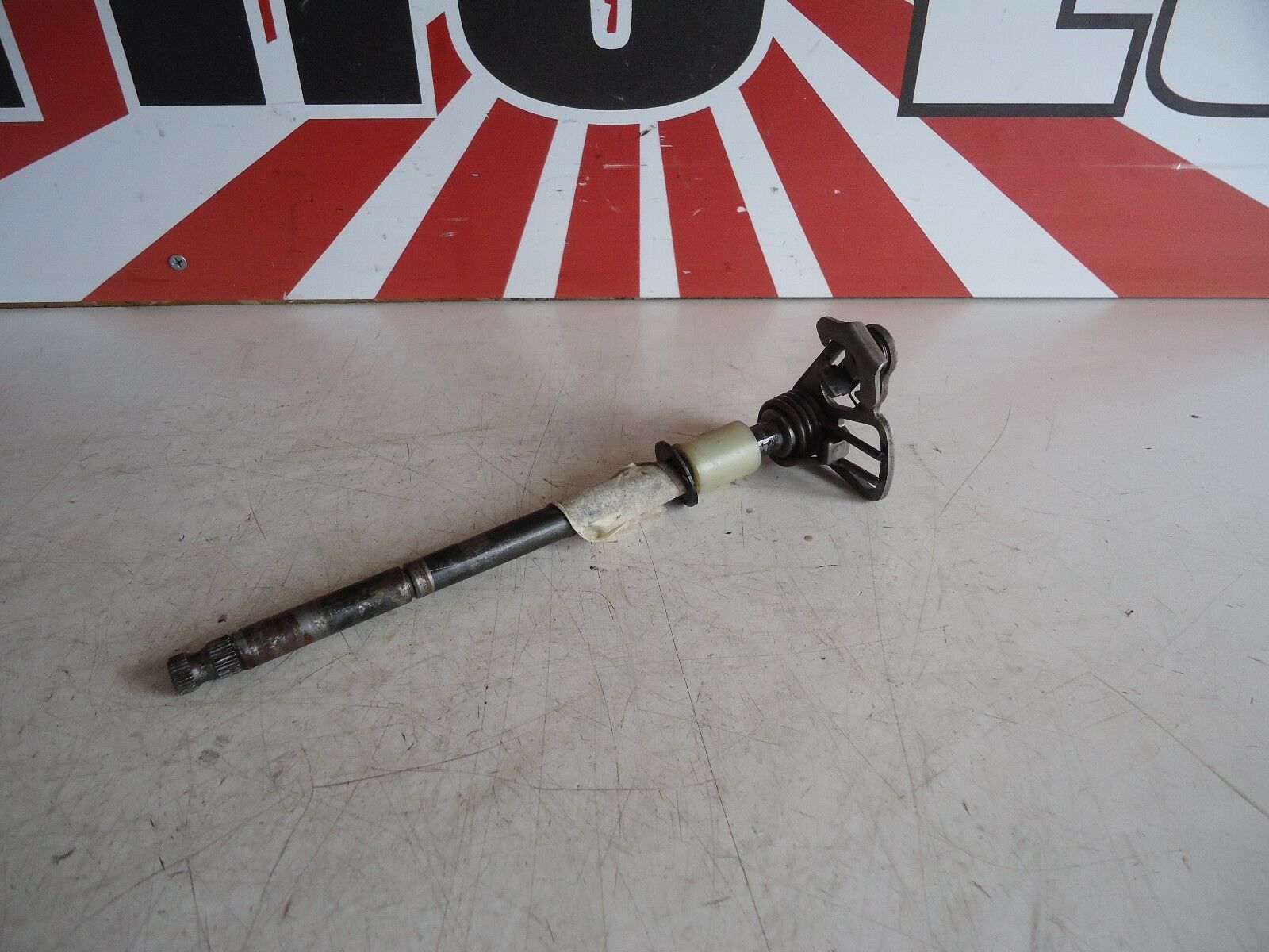 Yamaha FZ750 Gear Selector Shaft 