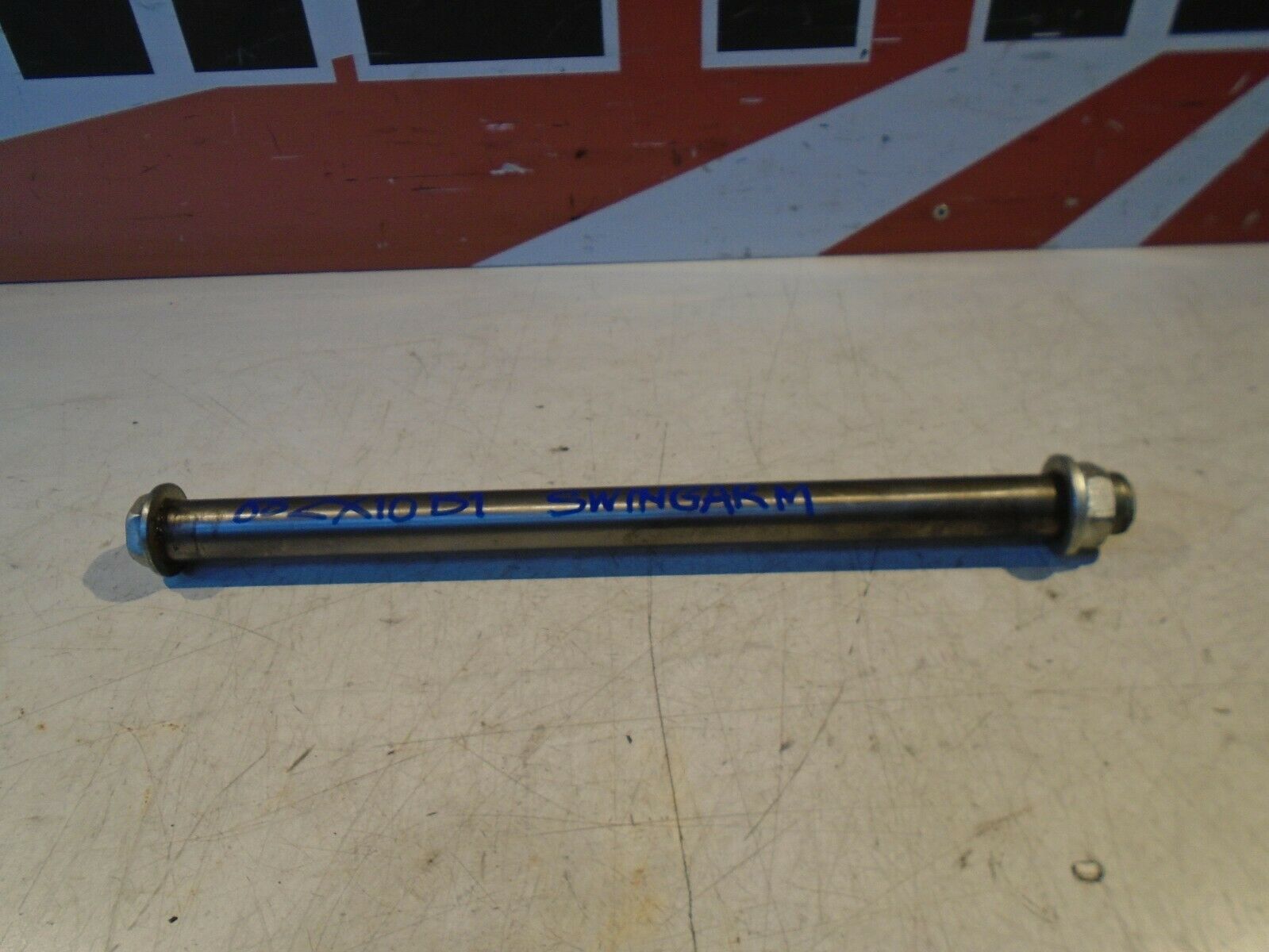 Kawasaki ZX10B Swingarm Spindle ZX10 Tomcat Swingarm Axle