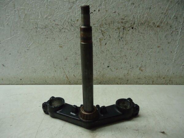 Kawasaki GPZ900R Lower Fork Yoke