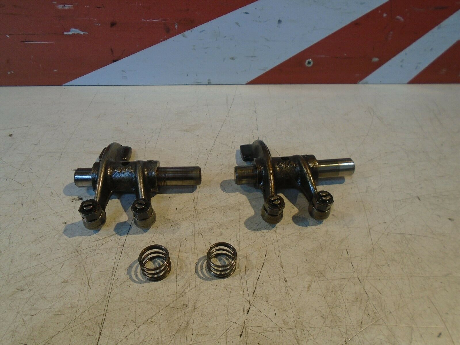 Honda CB250T Inlet Valve Rockers