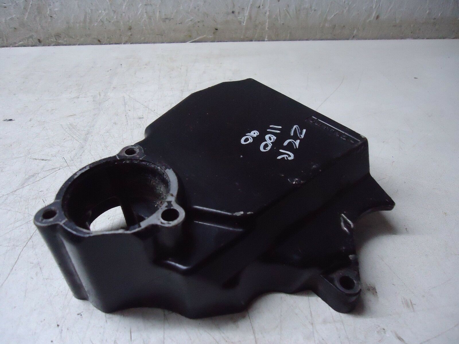 Kawasaki ZZR1100 Engine Sprocket Cover Casing
