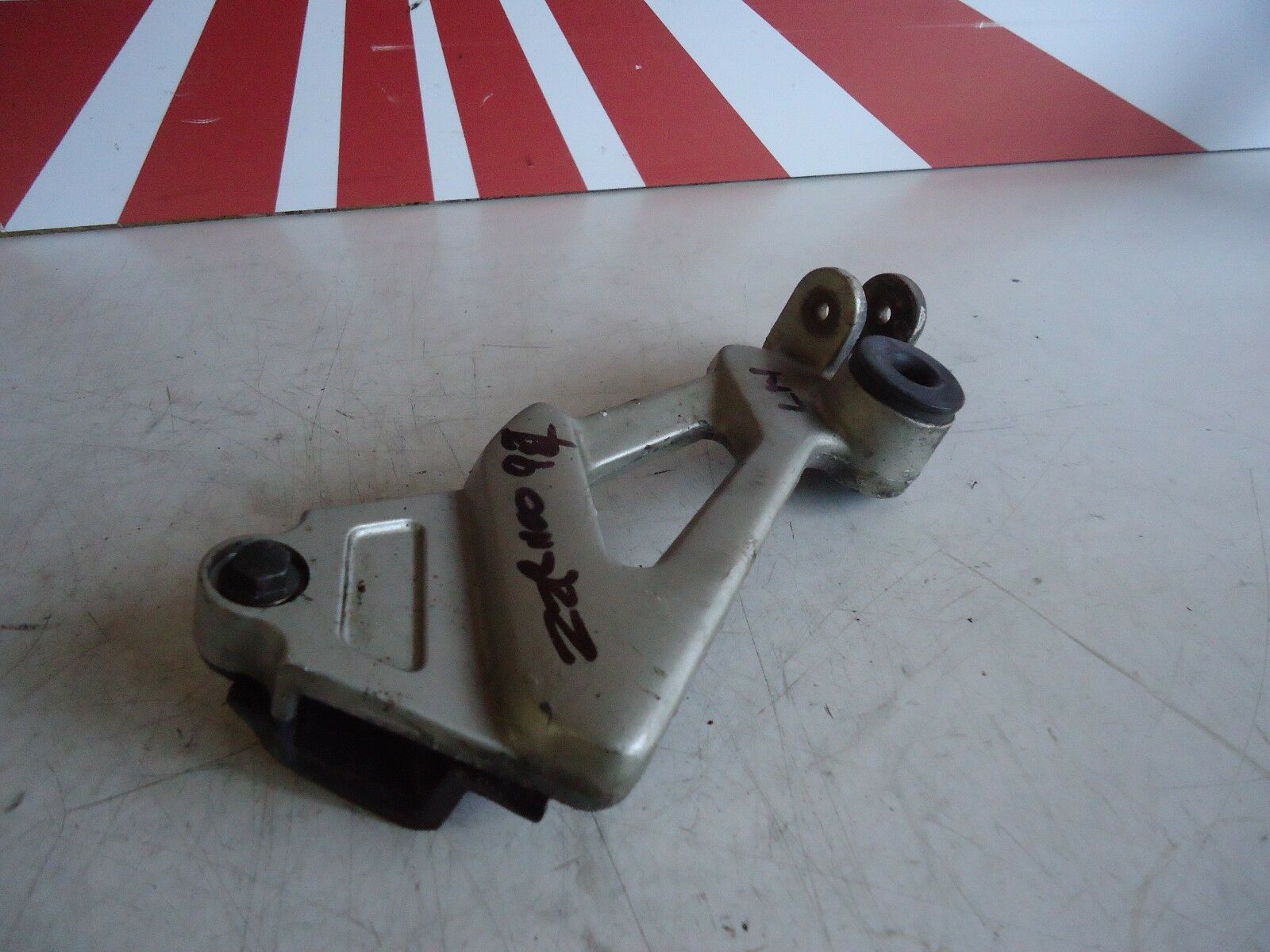 Kawasaki ZZR1100 Rear Footrest Hanger 