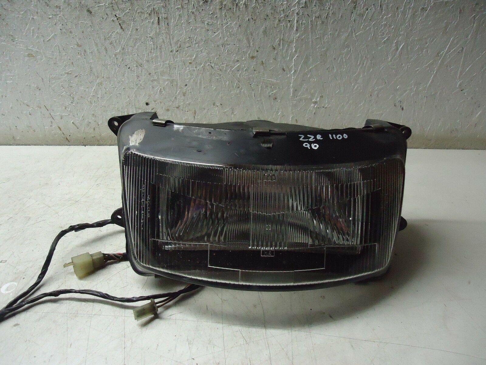 Kawasaki ZZR1100 Headlight 