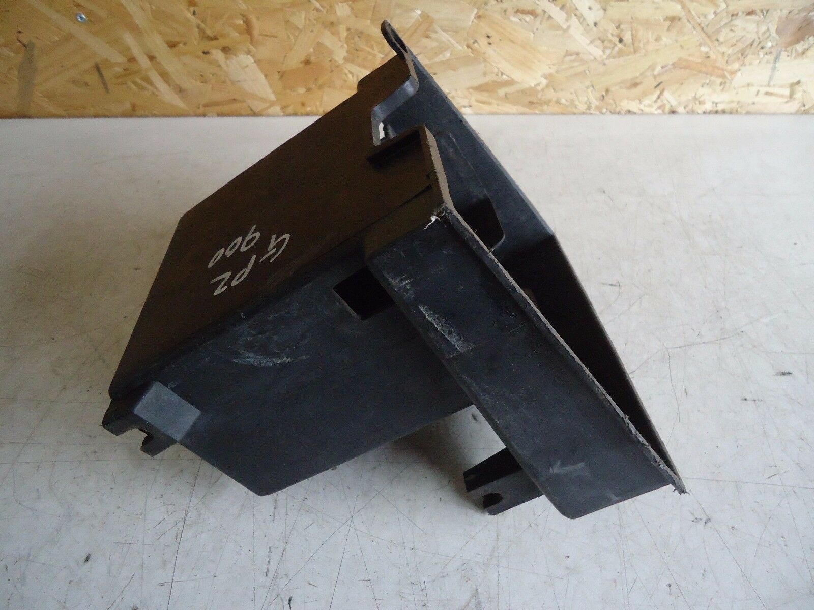 Kawasaki GPZ900R Battery Box 