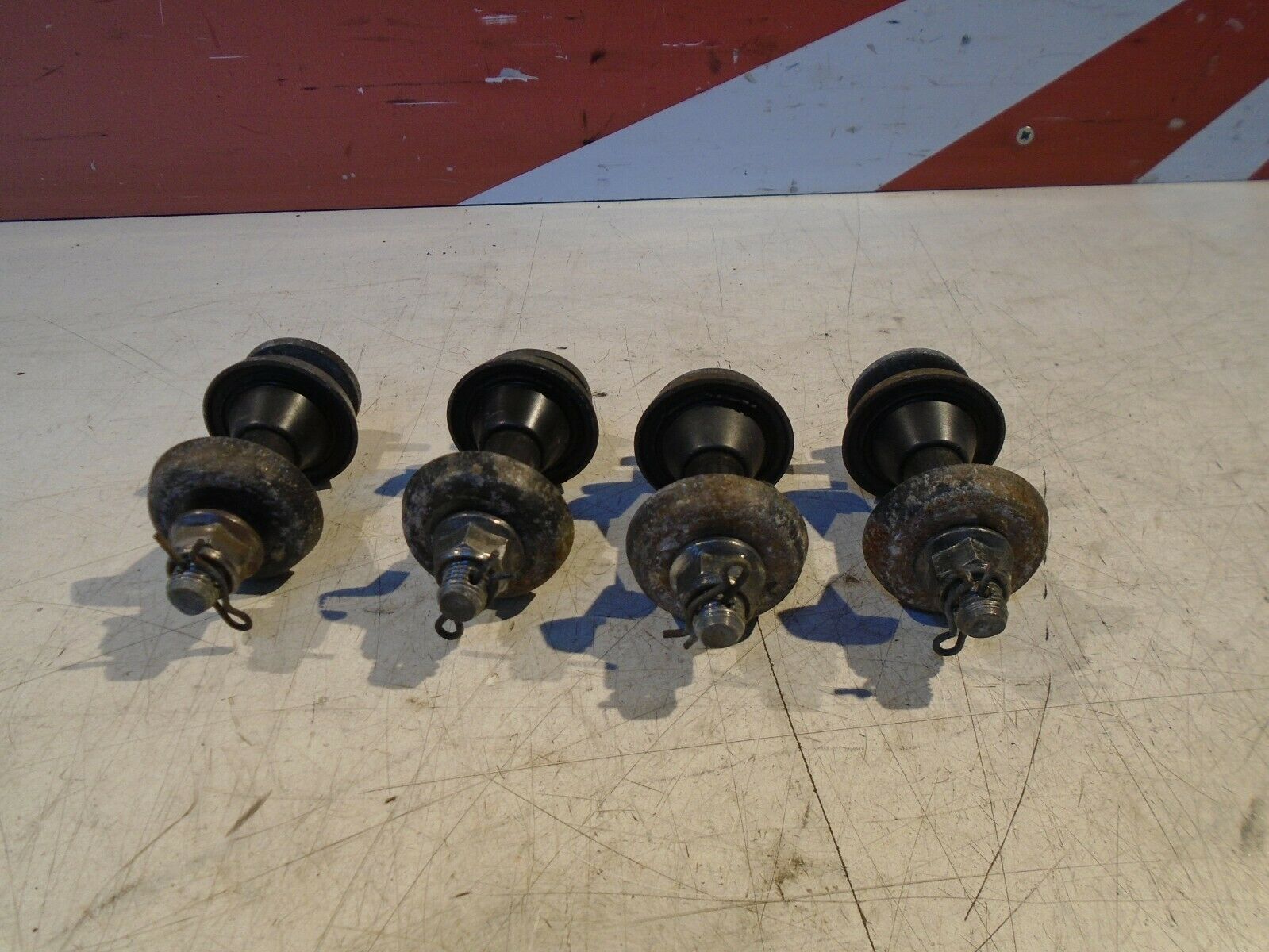 Suzuki GSX750F Handlebar Mounts & Bolts 