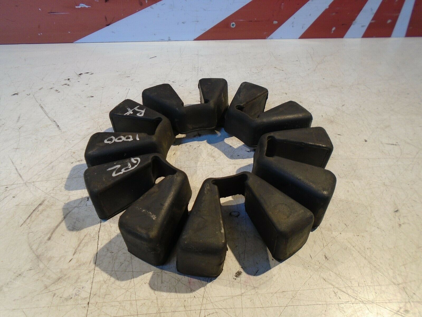 Kawasaki GPZ1000RX Rear Wheel Cush Drive Rubbers