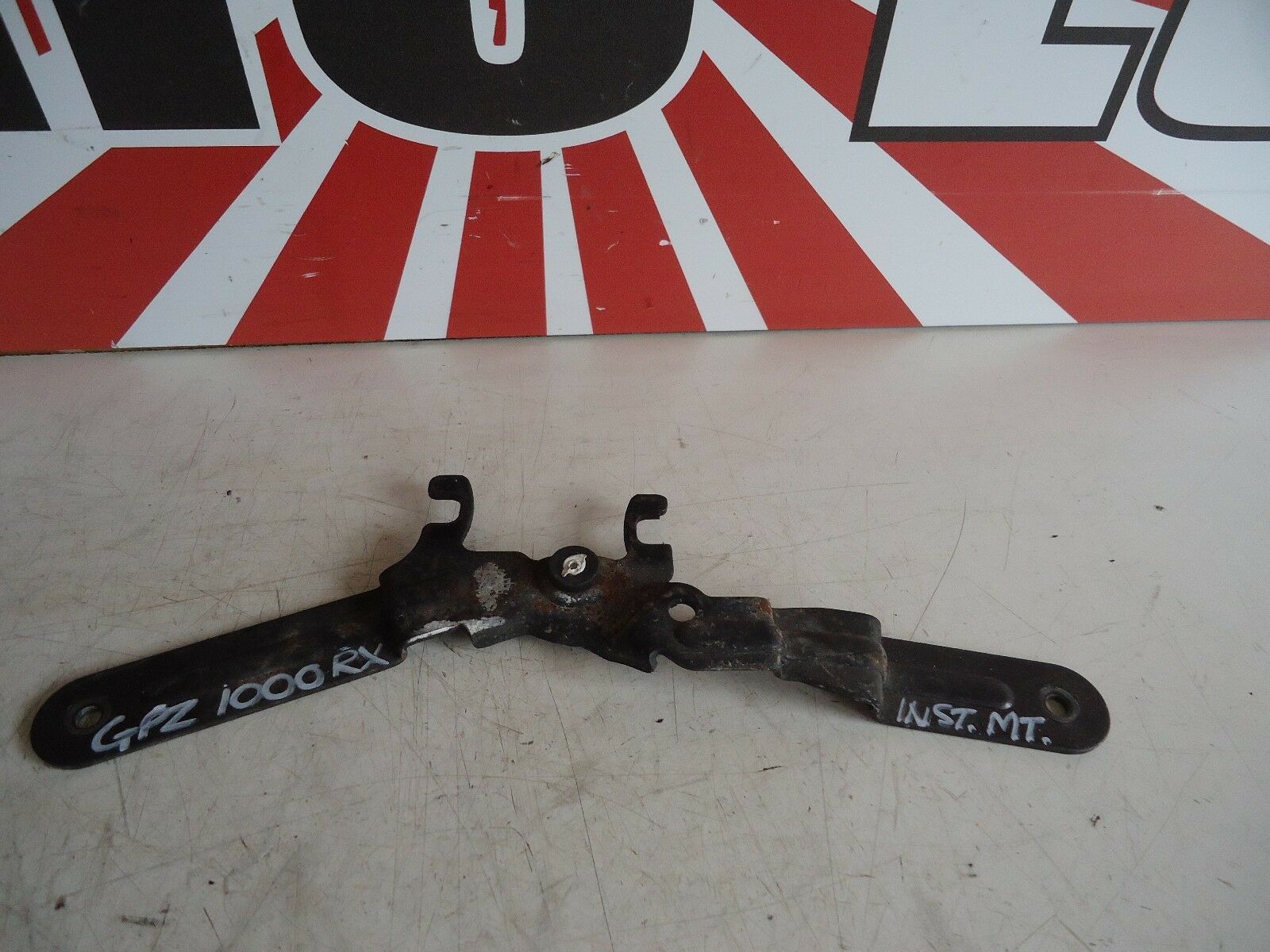 Kawasaki GPZ1000RX Clocks Mount Bracket