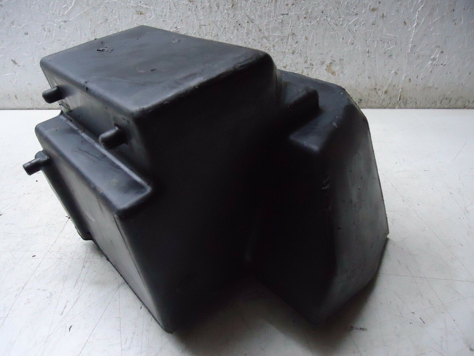 Kawasaki GPZ1000RX Airbox