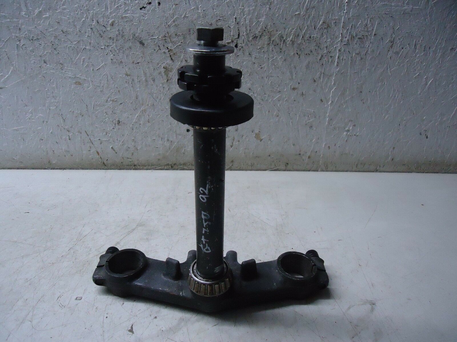 Kawasaki GT750 Lower Fork Yoke 